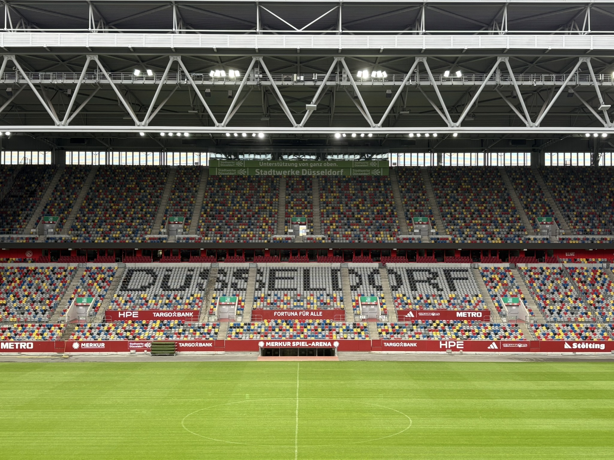 Stadion_Innenraum_2